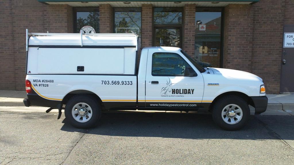 Service Vehicle from Holiday Termite & Pest Control in Springfield, VA